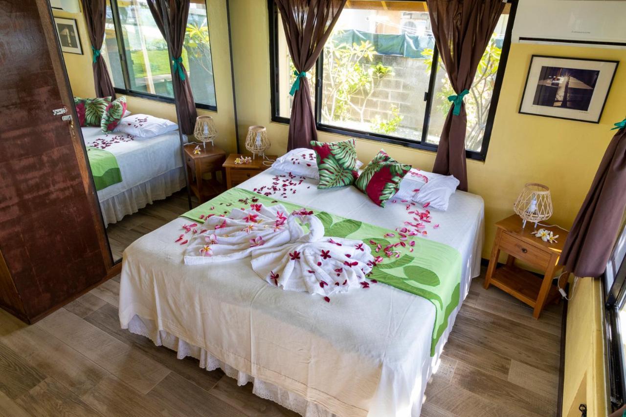 Fare Manava Villa Bora Bora Exteriör bild