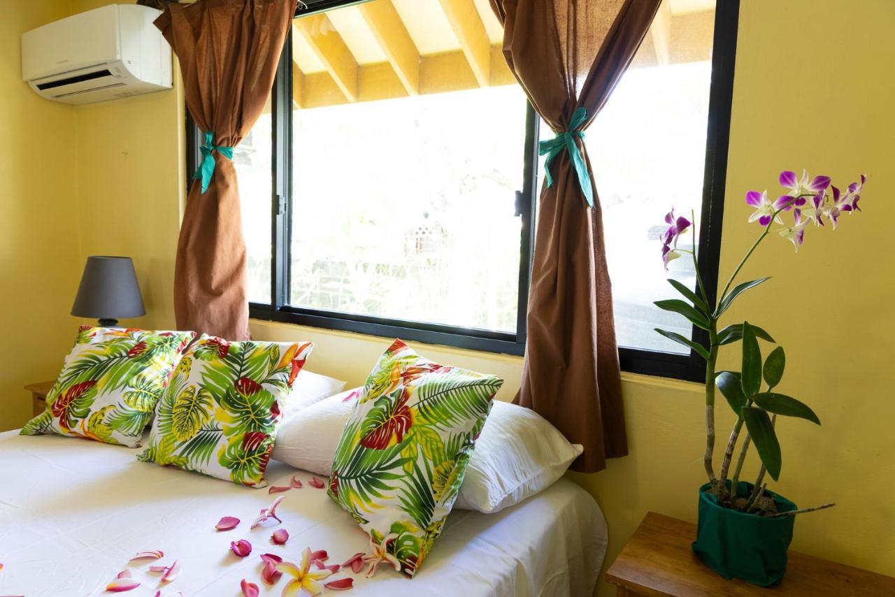 Fare Manava Villa Bora Bora Exteriör bild
