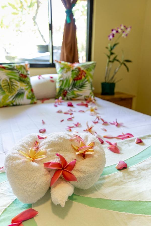 Fare Manava Villa Bora Bora Exteriör bild