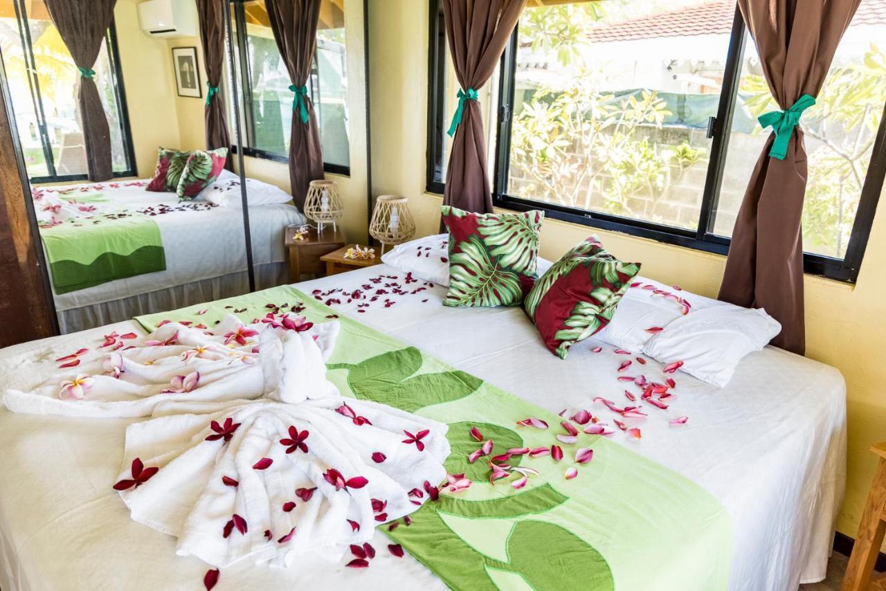 Fare Manava Villa Bora Bora Exteriör bild