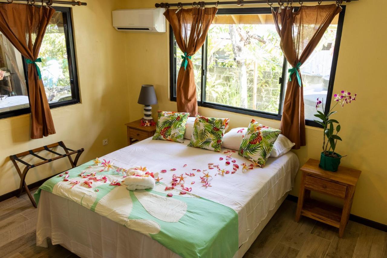 Fare Manava Villa Bora Bora Exteriör bild